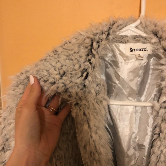 Faux Fur Jacket - Picture 4 of 5